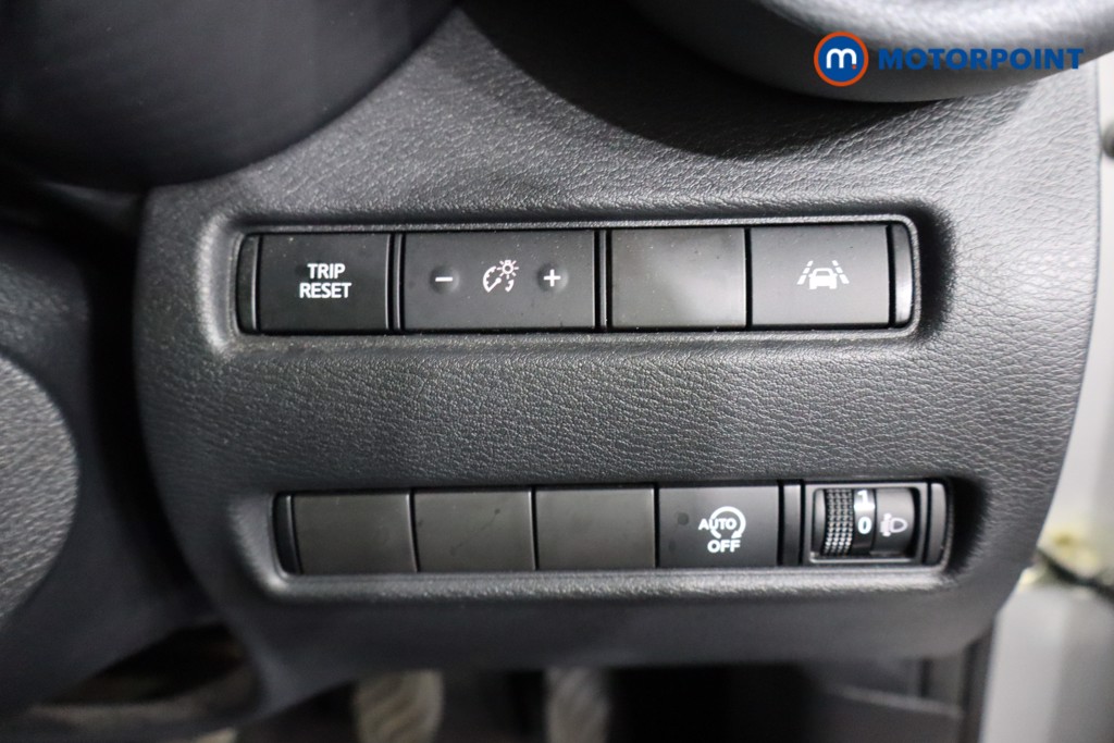 Nissan Juke N-Connecta Manual Petrol SUV - Stock Number (1574522) - 18th supplementary image