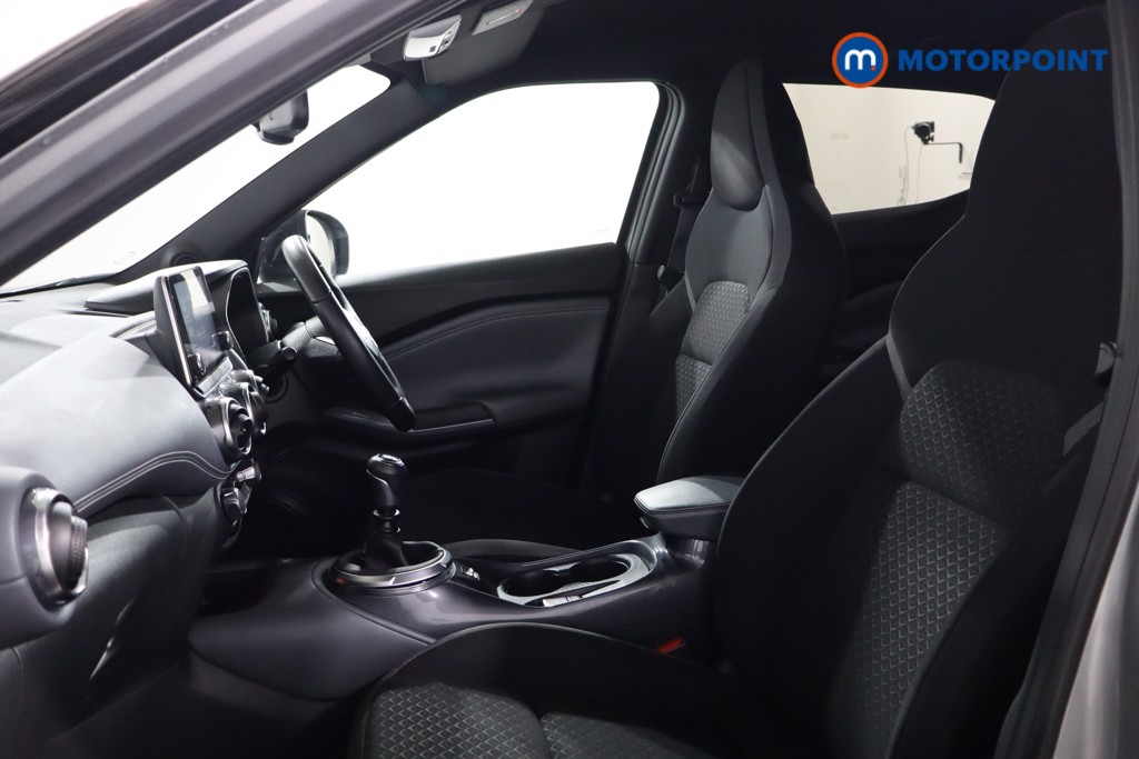 Nissan Juke N-Connecta Manual Petrol SUV - Stock Number (1574522) - 20th supplementary image