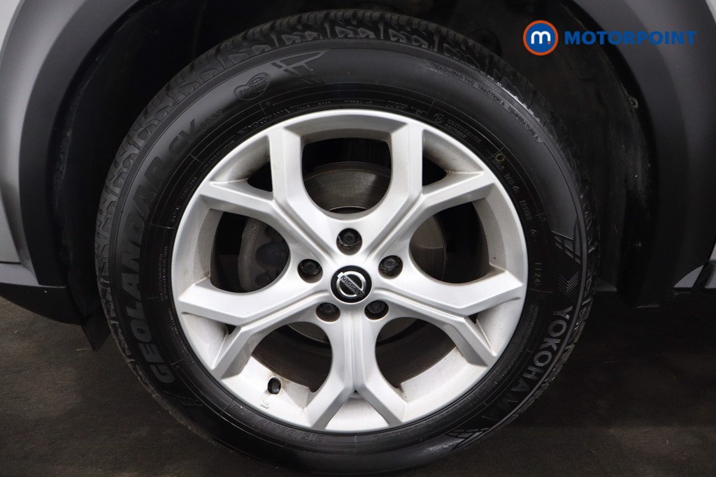 Nissan Juke N-Connecta Manual Petrol SUV - Stock Number (1574522) - 27th supplementary image