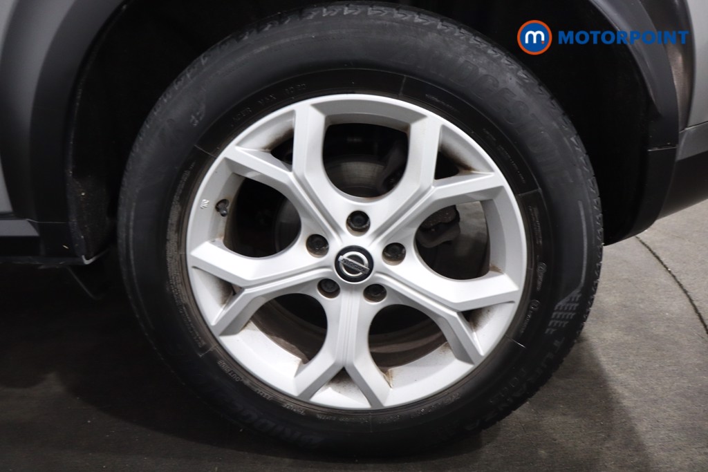 Nissan Juke N-Connecta Manual Petrol SUV - Stock Number (1574522) - 28th supplementary image