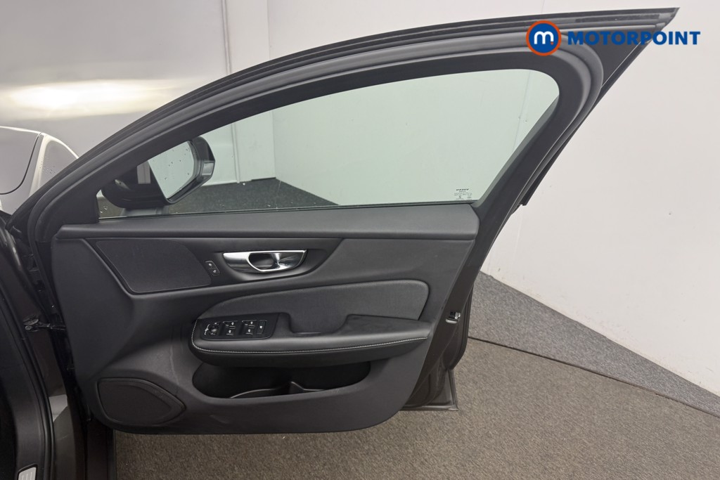 Volvo V60 R Design Automatic Petrol Estate - Stock Number (1590745) - 18th supplementary image