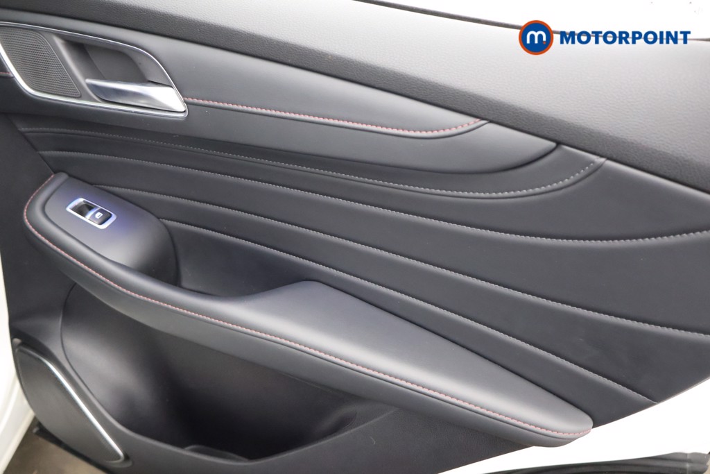 Mg Motor Uk HS Exclusive Manual Petrol SUV - Stock Number (1590954) - 18th supplementary image