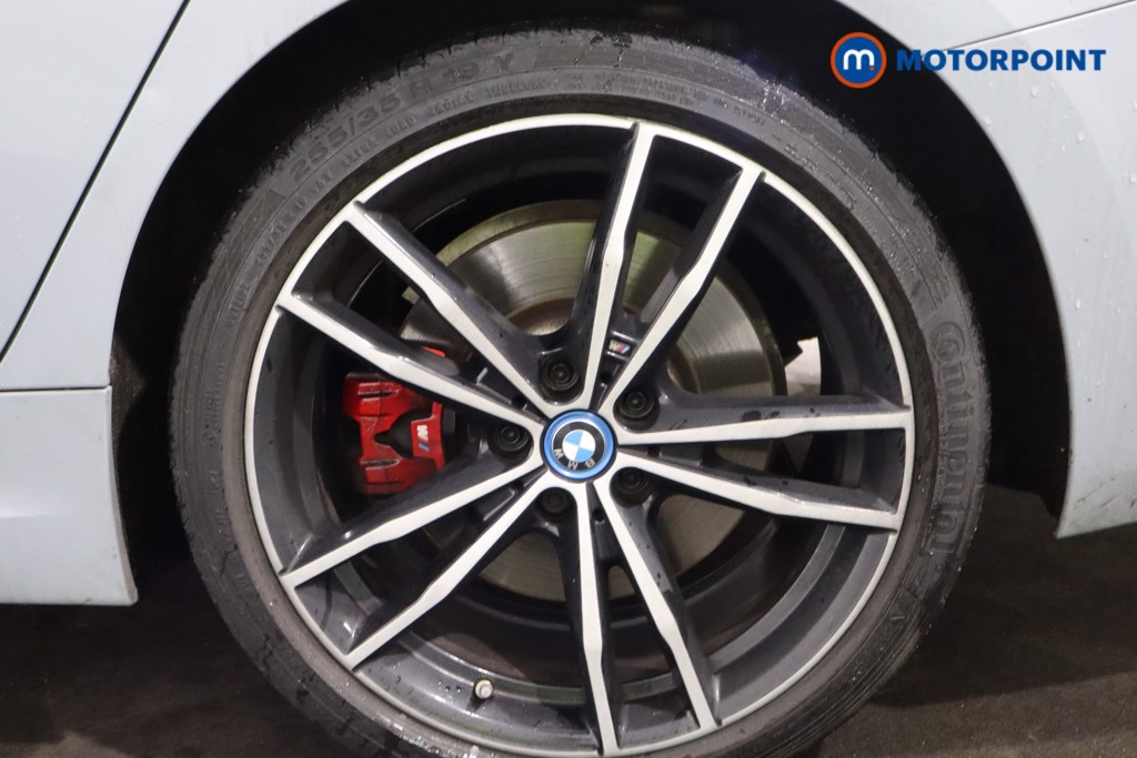 BMW 3 Series M Sport Automatic Petrol Plug-In Hybrid Estate - Stock Number (1591873) - 20th supplementary image