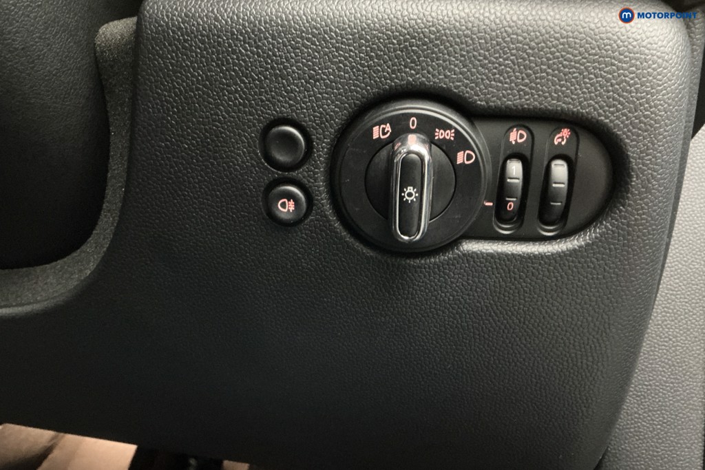 Mini Hatchback Cooper Classic Automatic Petrol Hatchback - Stock Number (1592083) - 22nd supplementary image