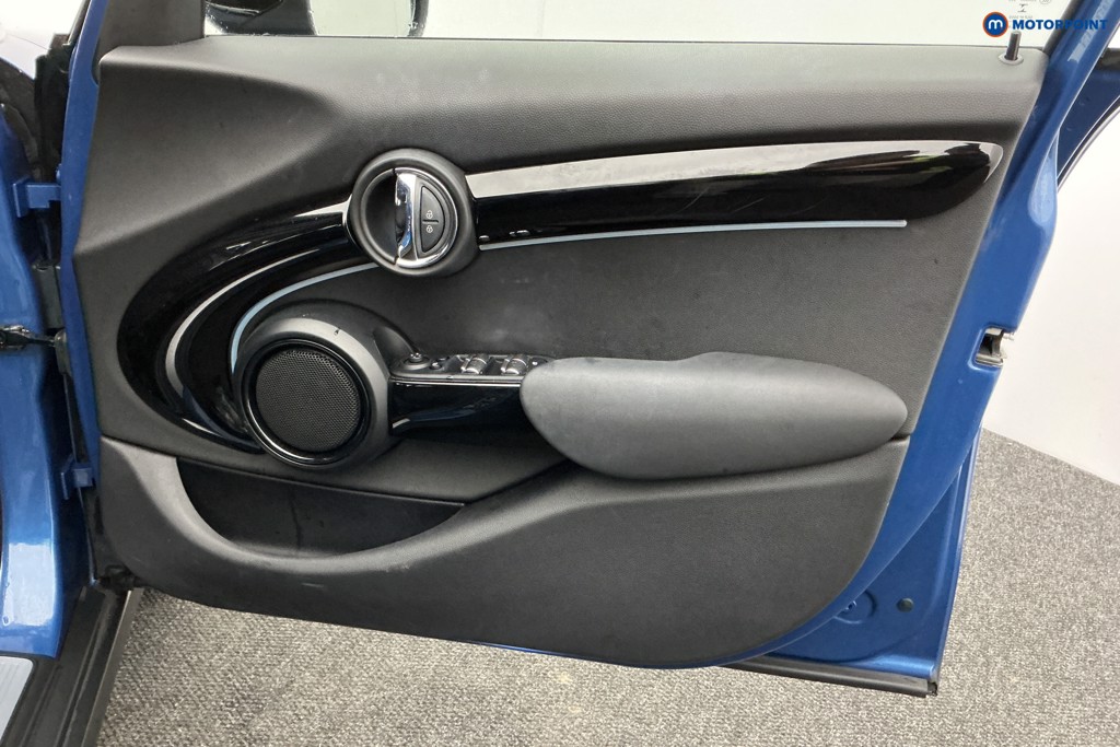 Mini Hatchback Cooper Classic Automatic Petrol Hatchback - Stock Number (1592083) - 23rd supplementary image