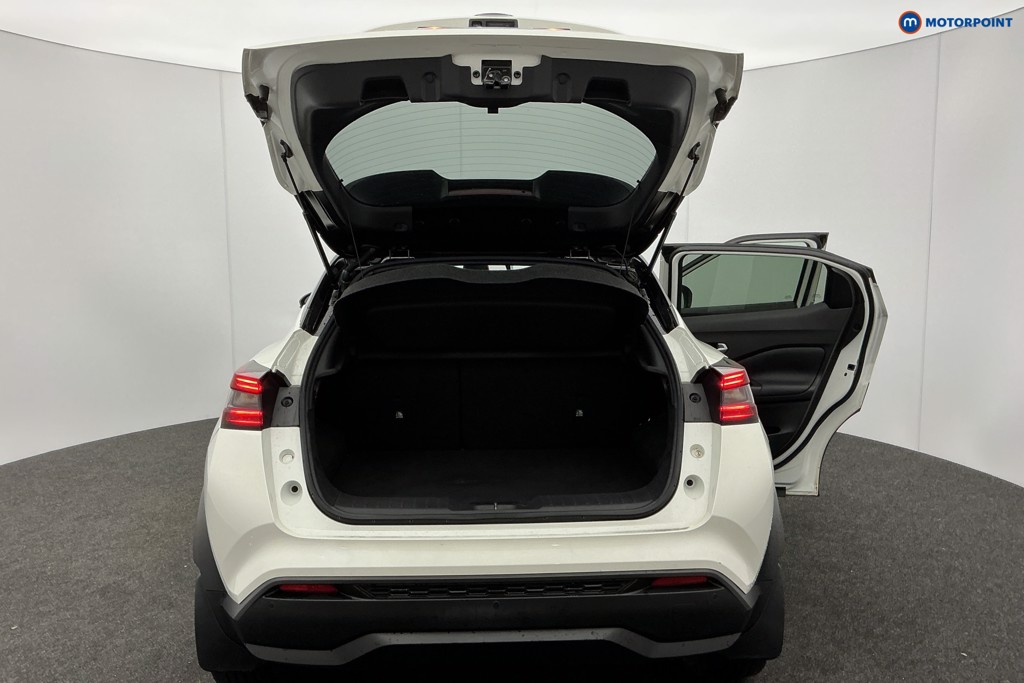 Nissan Juke Tekna Automatic Petrol-Electric Hybrid SUV - Stock Number (1592212) - 3rd supplementary image