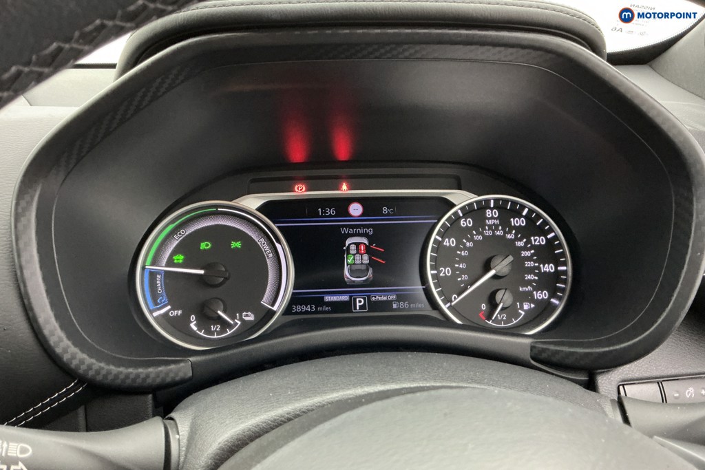 Nissan Juke Tekna Automatic Petrol-Electric Hybrid SUV - Stock Number (1592212) - 11th supplementary image