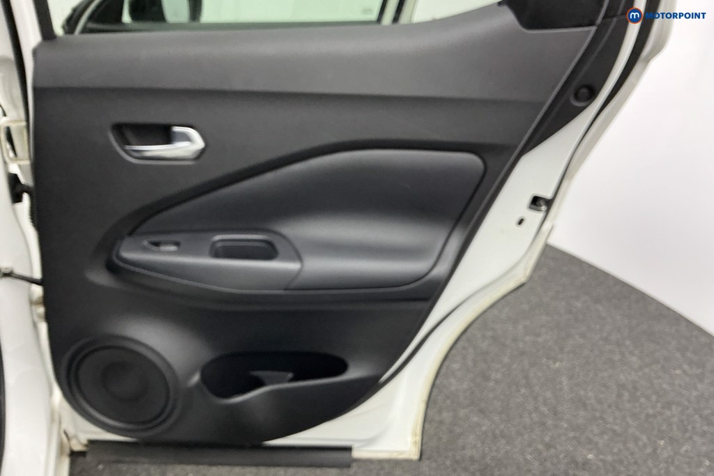 Nissan Juke Tekna Automatic Petrol-Electric Hybrid SUV - Stock Number (1592212) - 26th supplementary image