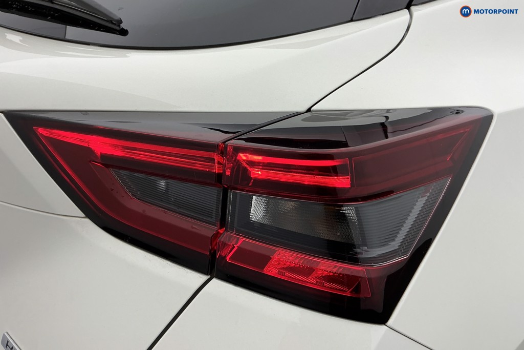 Nissan Juke Tekna Automatic Petrol-Electric Hybrid SUV - Stock Number (1592212) - 32nd supplementary image