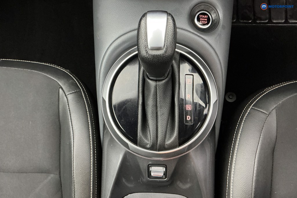 Nissan Juke Tekna Automatic Petrol SUV - Stock Number (1592221) - 17th supplementary image