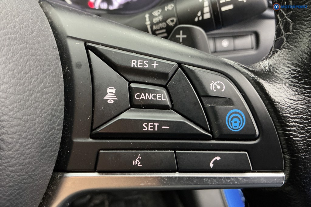 Nissan Juke Tekna Automatic Petrol SUV - Stock Number (1592221) - 22nd supplementary image