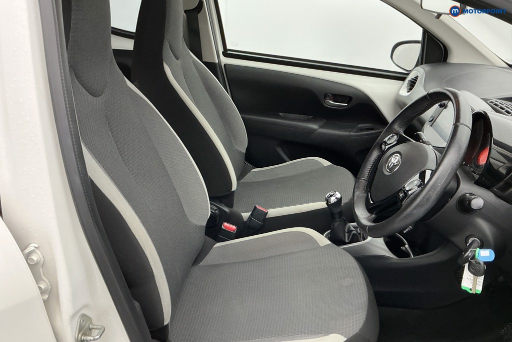 Toyota Aygo X-Trend Manual Petrol Hatchback - Stock Number (1592464) - 6th supplementary image