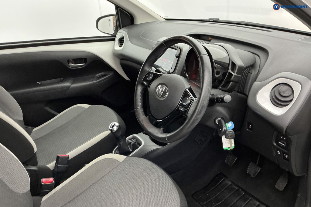 Toyota Aygo X-Trend Manual Petrol Hatchback - Stock Number (1592464) - 8th supplementary image