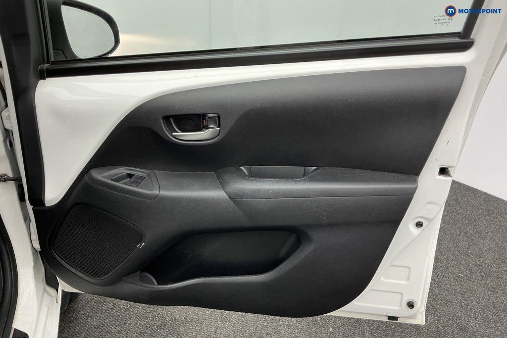 Toyota Aygo X-Trend Manual Petrol Hatchback - Stock Number (1592464) - 22nd supplementary image