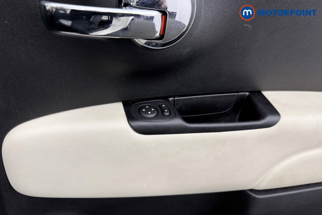 Fiat 500 Collezione Manual Petrol Convertible - Stock Number (1593304) - 12th supplementary image