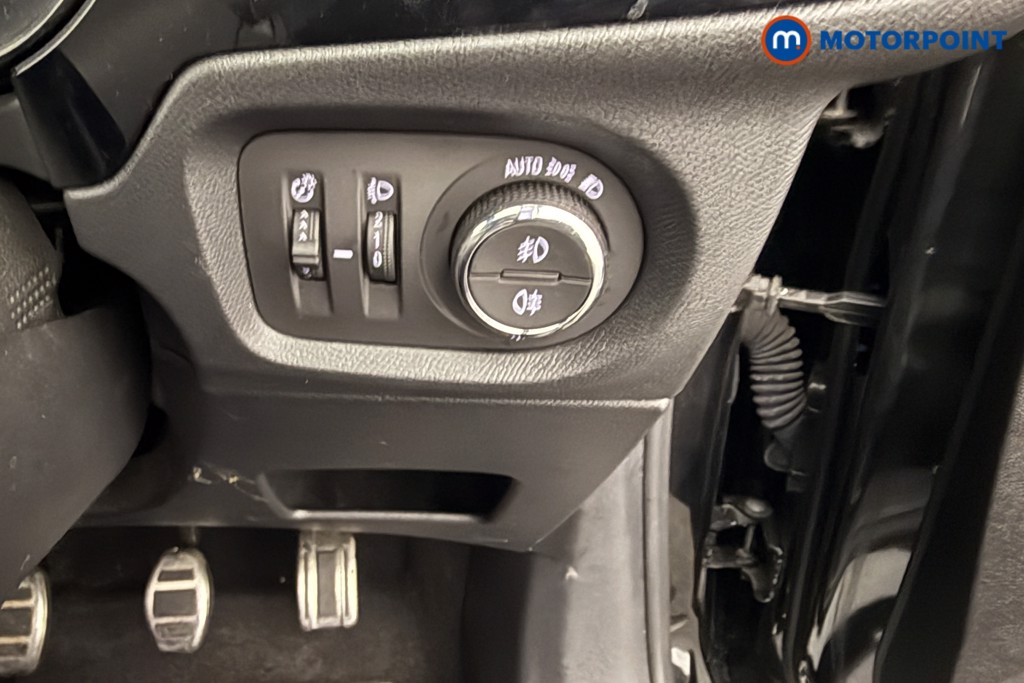 Vauxhall Corsa GS Manual Petrol Hatchback - Stock Number (1596352) - 14th supplementary image