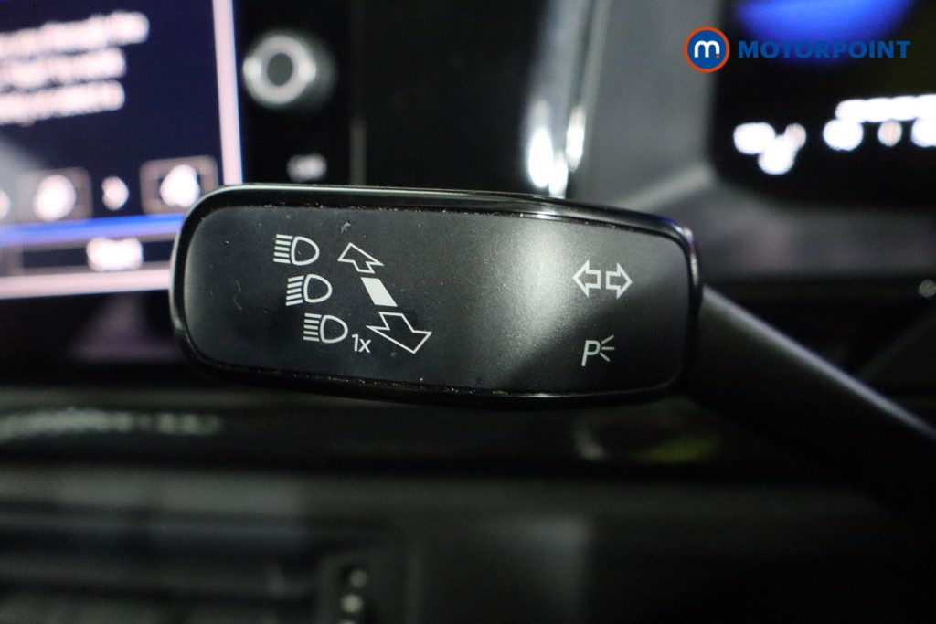 Volkswagen Polo Life Manual Petrol Hatchback - Stock Number (1596494) - 5th supplementary image