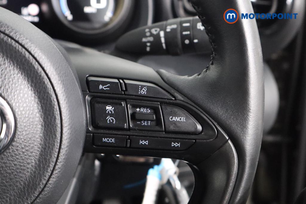 Toyota Yaris Design Automatic Petrol-Electric Hybrid Hatchback - Stock Number (1596526) - 9th supplementary image
