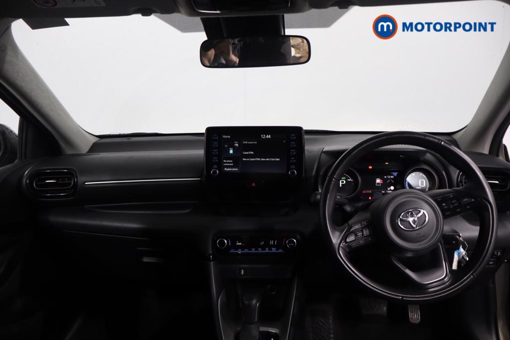 Toyota Yaris Design Automatic Petrol-Electric Hybrid Hatchback - Stock Number (1596526) - 1st supplementary image