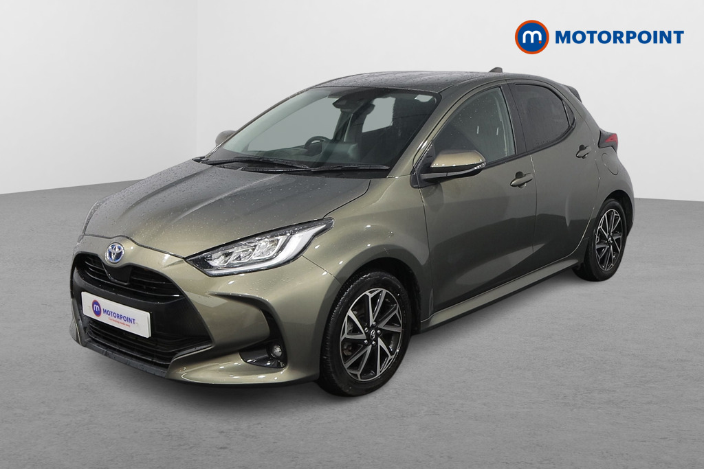 Toyota Yaris Design Automatic Petrol-Electric Hybrid Hatchback - Stock Number (1596526) - Passenger side front corner