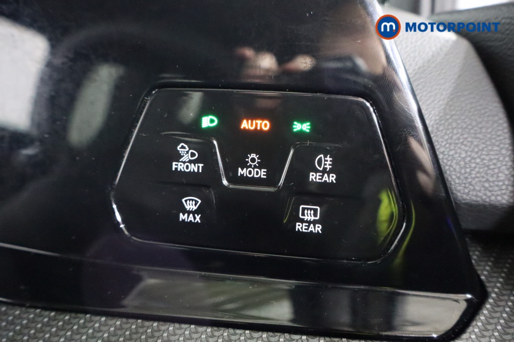 Volkswagen Golf R Automatic Petrol Hatchback - Stock Number (1596615) - 2nd supplementary image