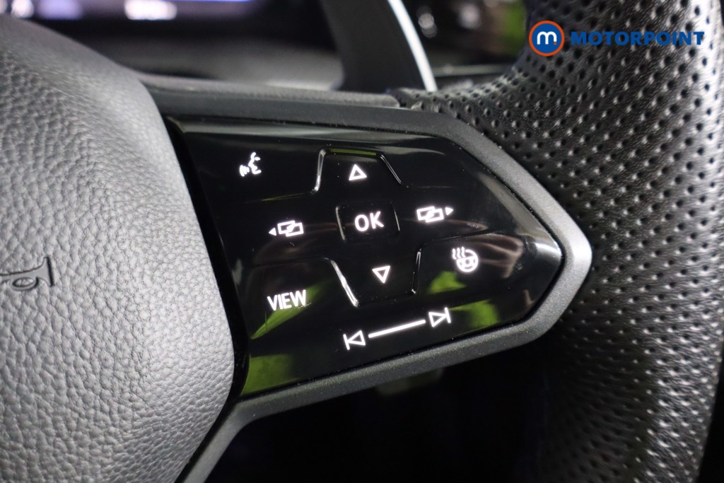 Volkswagen Golf R Automatic Petrol Hatchback - Stock Number (1596615) - 14th supplementary image