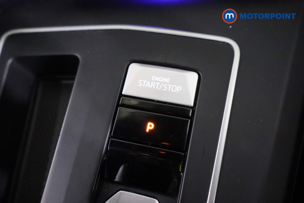 Volkswagen Golf R Automatic Petrol Hatchback - Stock Number (1596615) - 22nd supplementary image