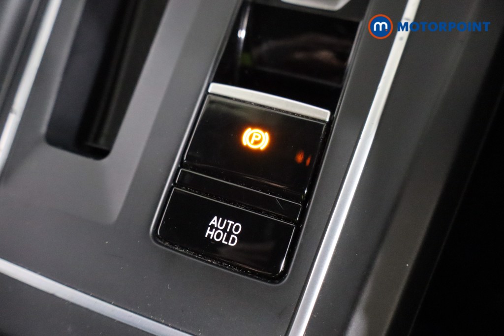 Volkswagen Golf R Automatic Petrol Hatchback - Stock Number (1596615) - 1st supplementary image