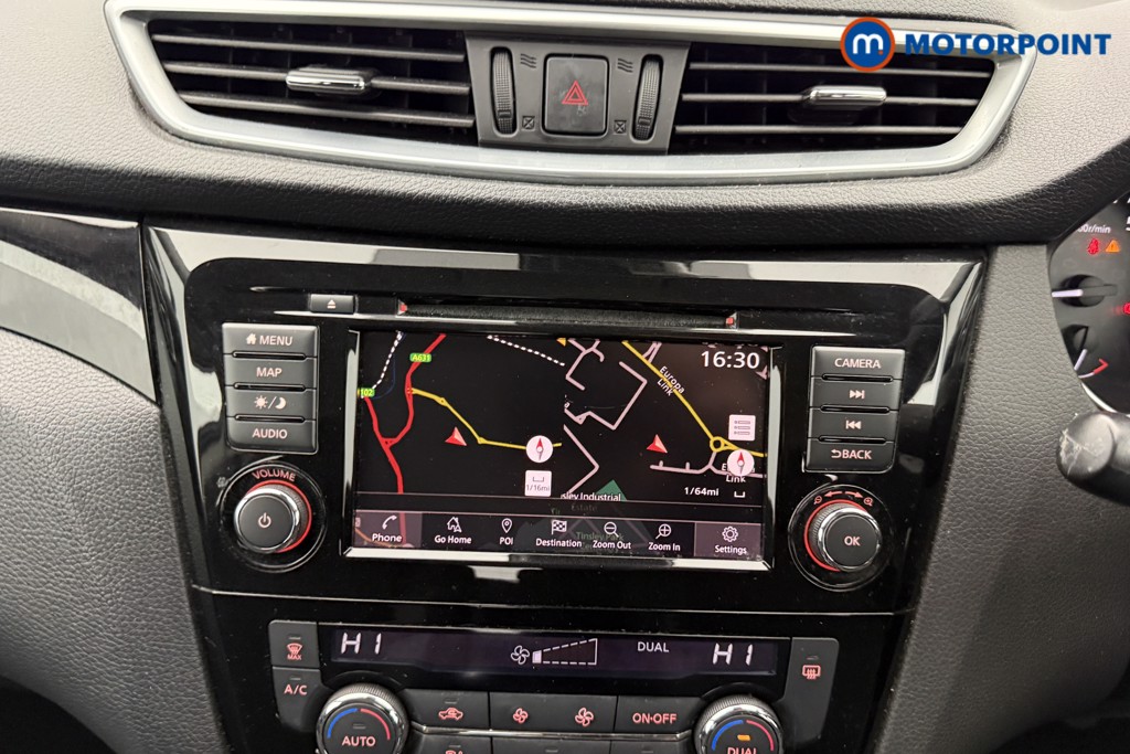 Nissan Qashqai Acenta Premium Automatic Petrol SUV - Stock Number (1596861) - 2nd supplementary image