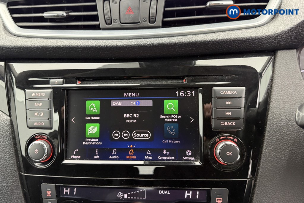 Nissan Qashqai Acenta Premium Automatic Petrol SUV - Stock Number (1596861) - 8th supplementary image