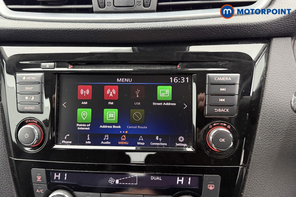 Nissan Qashqai Acenta Premium Automatic Petrol SUV - Stock Number (1596861) - 9th supplementary image