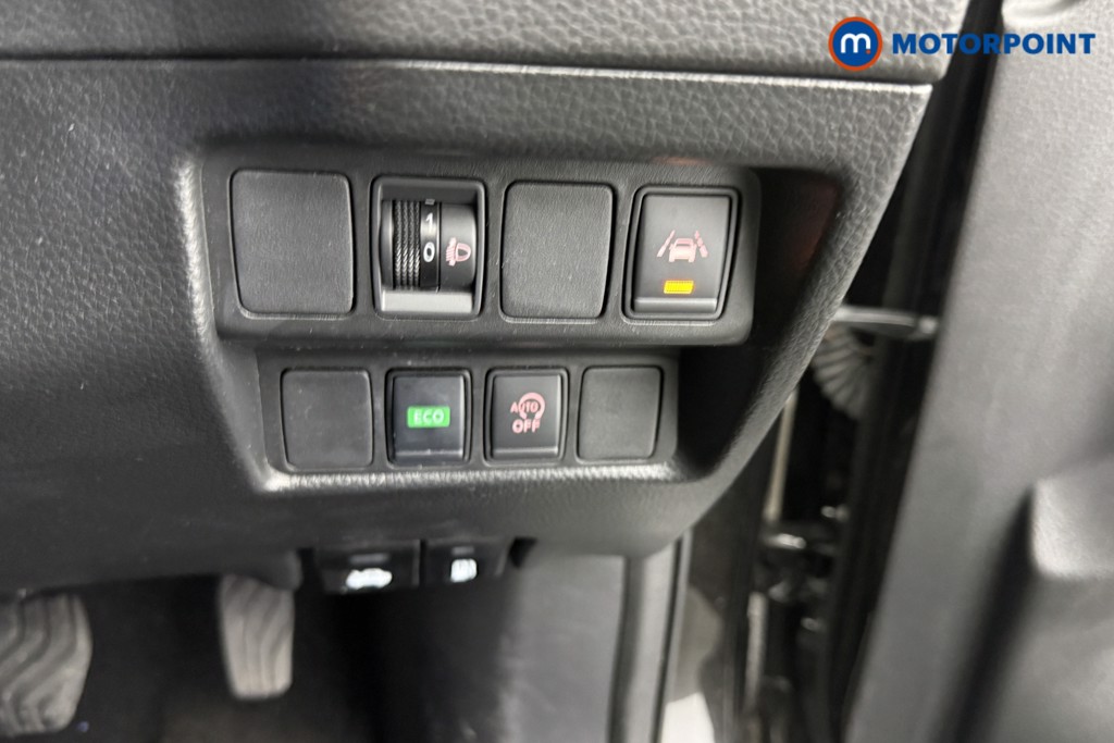 Nissan Qashqai Acenta Premium Automatic Petrol SUV - Stock Number (1596861) - 15th supplementary image