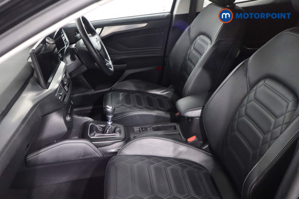 Ford Focus Titanium X Manual Petrol Hatchback - Stock Number (1596927) - 4th supplementary image