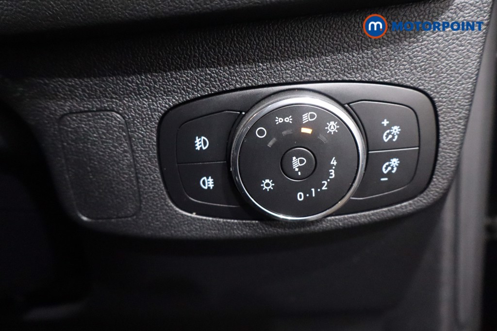 Ford Focus Titanium X Manual Petrol Hatchback - Stock Number (1596927) - 21st supplementary image