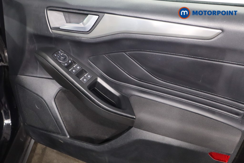 Ford Focus Titanium X Manual Petrol Hatchback - Stock Number (1596927) - 23rd supplementary image