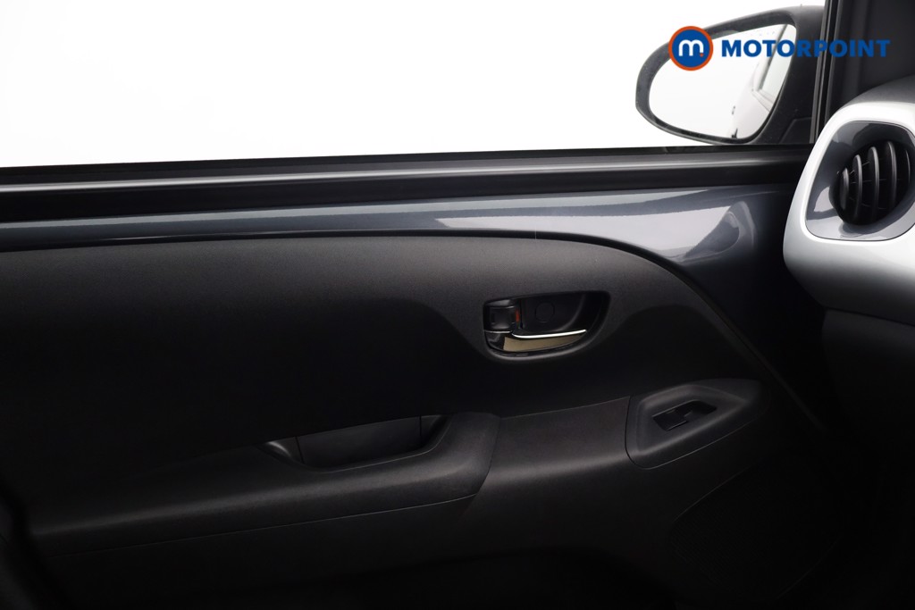 Toyota Aygo X-Clusiv 2 Manual Petrol Hatchback - Stock Number (1597158) - 11th supplementary image