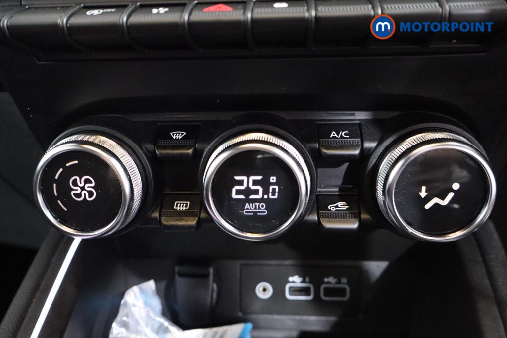 Renault Clio Rs Line Manual Petrol Hatchback - Stock Number (1598009) - 4th supplementary image