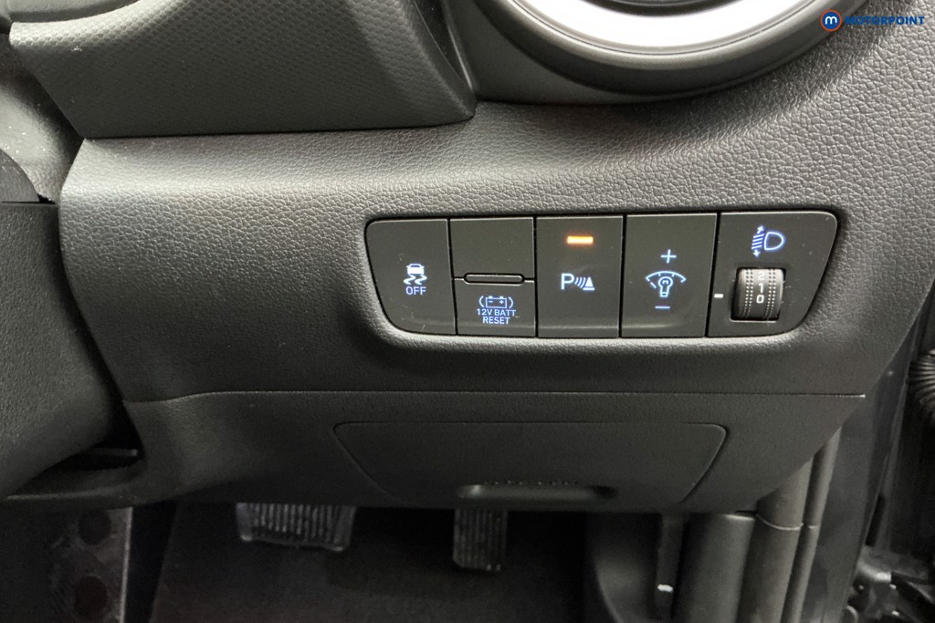 Hyundai Kona Premium Automatic Petrol-Electric Hybrid SUV - Stock Number (1598455) - 21st supplementary image