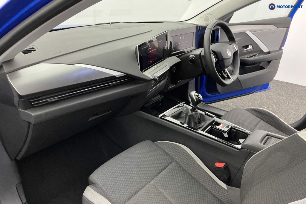 Vauxhall Astra Design Manual Petrol Hatchback - Stock Number (1598461) - 9th supplementary image