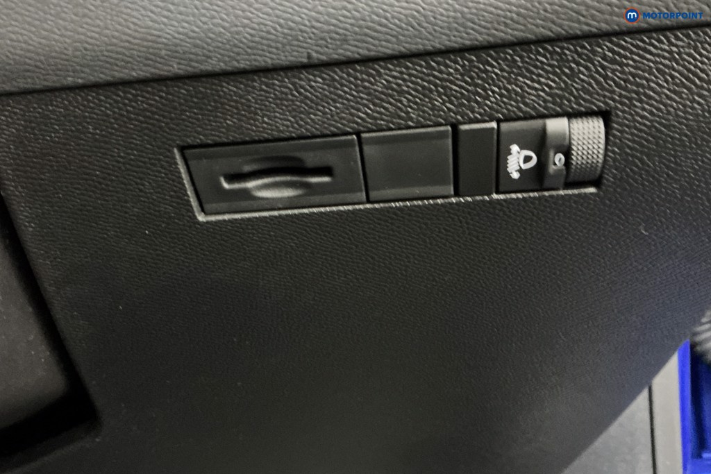 Vauxhall Astra Design Manual Petrol Hatchback - Stock Number (1598461) - 24th supplementary image