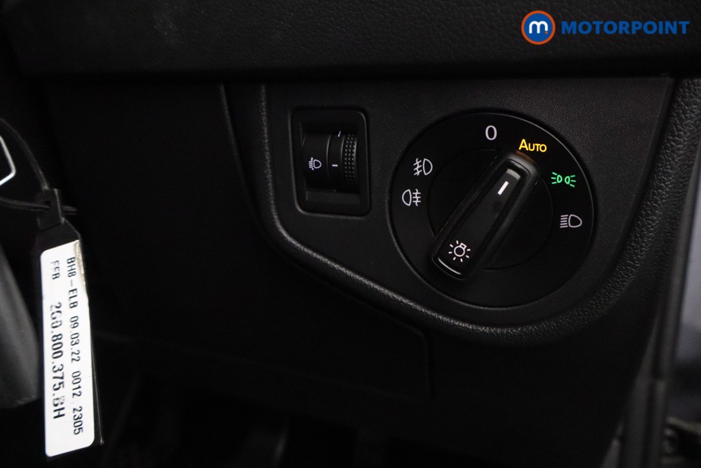 Volkswagen Taigo Life Manual Petrol SUV - Stock Number (1598463) - 12th supplementary image