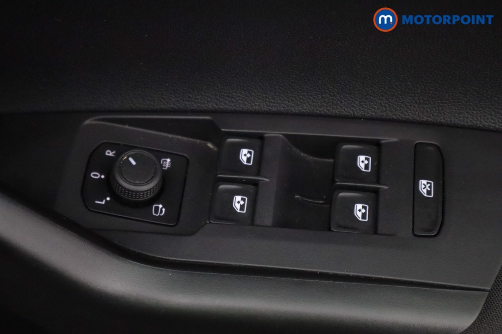 Volkswagen Taigo Life Manual Petrol SUV - Stock Number (1598463) - 14th supplementary image