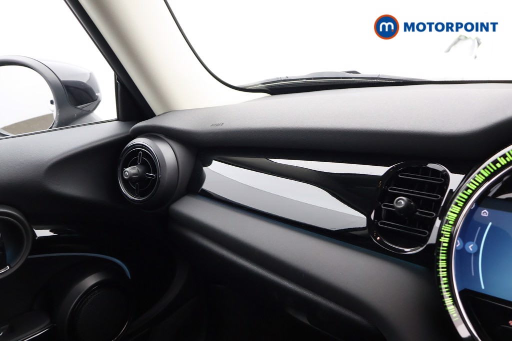 Mini Hatchback Cooper Classic Automatic Petrol Hatchback - Stock Number (1598866) - 11th supplementary image