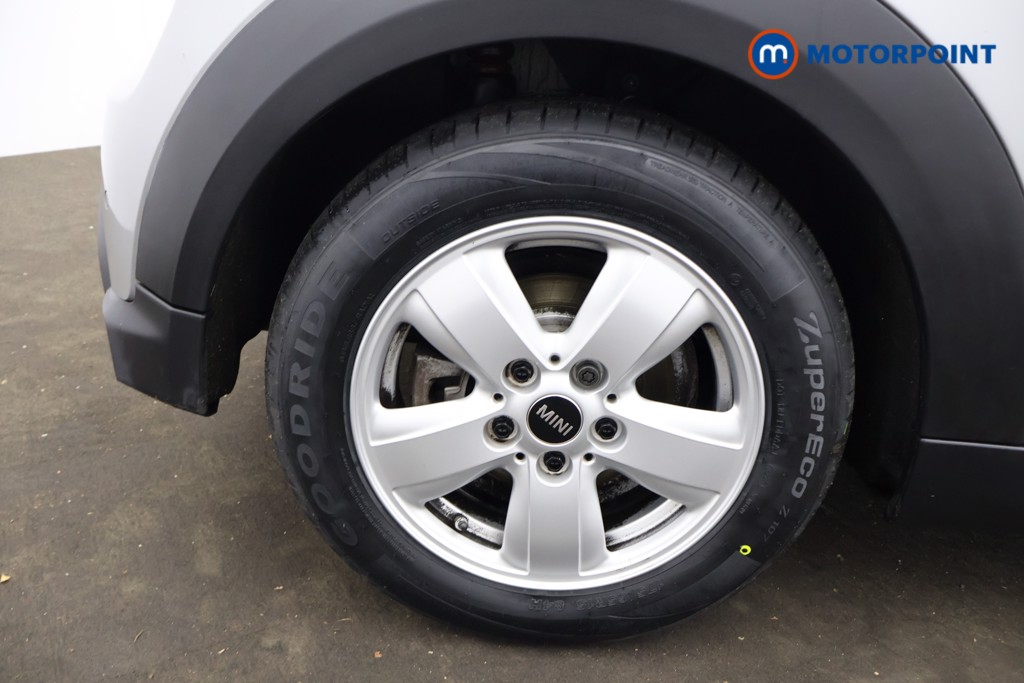 Mini Hatchback Cooper Classic Automatic Petrol Hatchback - Stock Number (1598866) - 22nd supplementary image