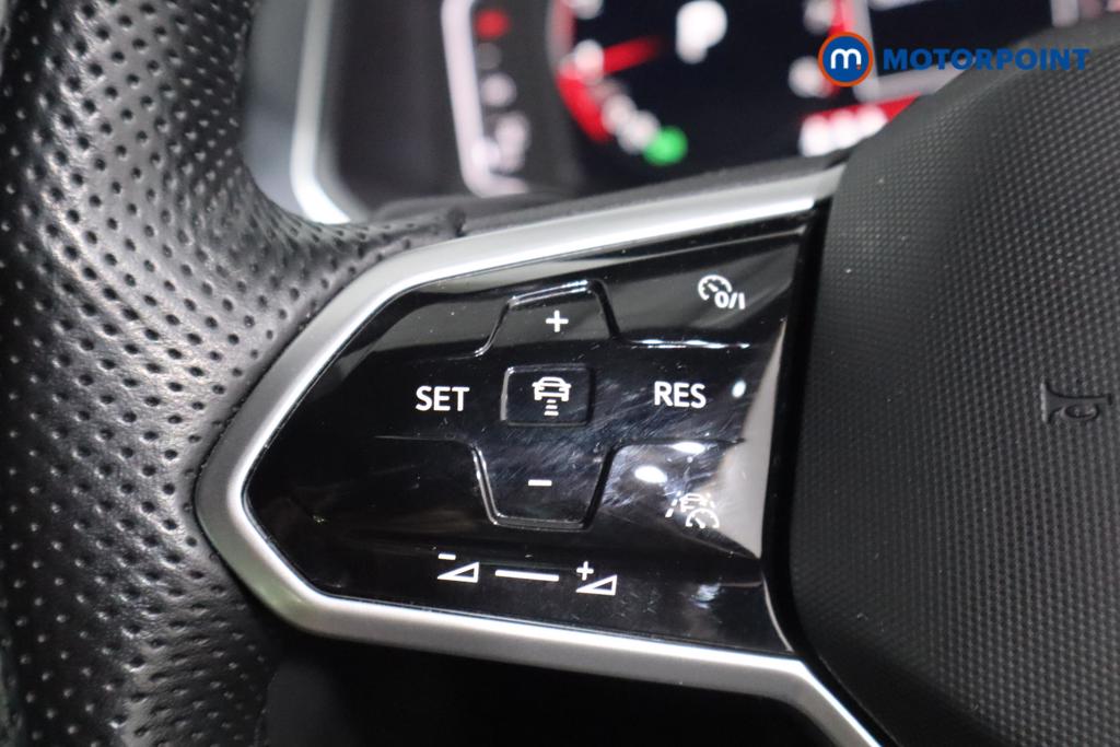 Volkswagen Tiguan R-Line Automatic Petrol SUV - Stock Number (1599239) - 9th supplementary image