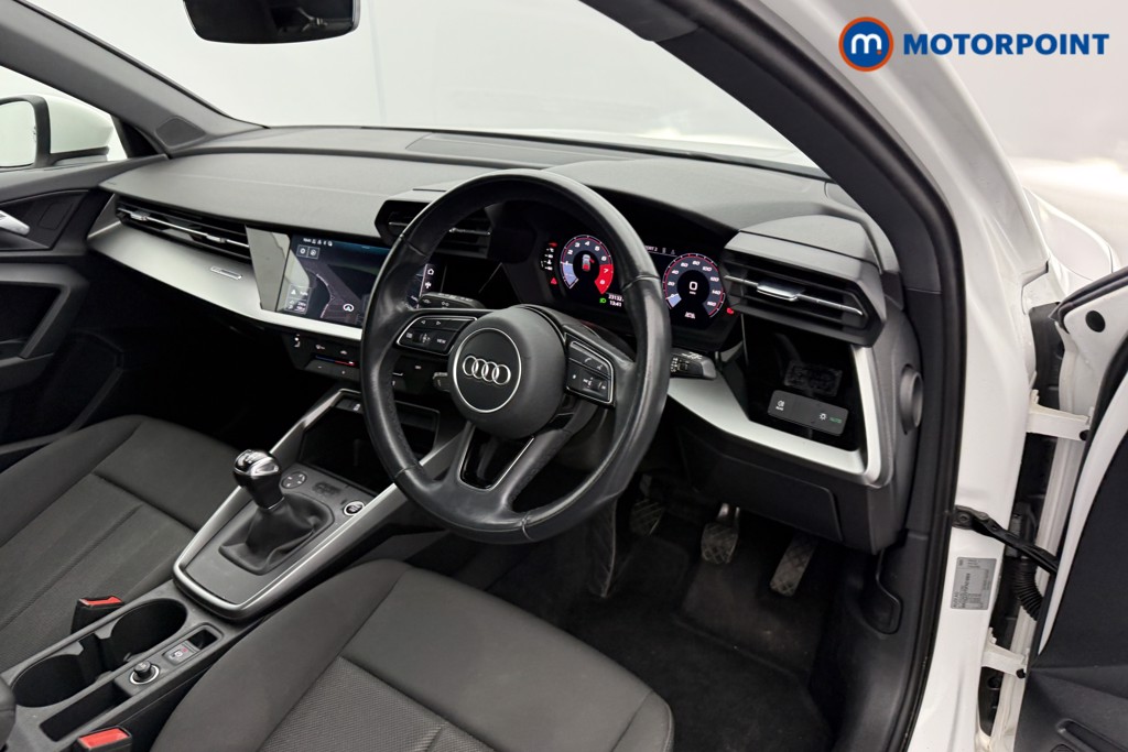 Audi A3 Technik Manual Petrol Hatchback - Stock Number (1599491) - 4th supplementary image