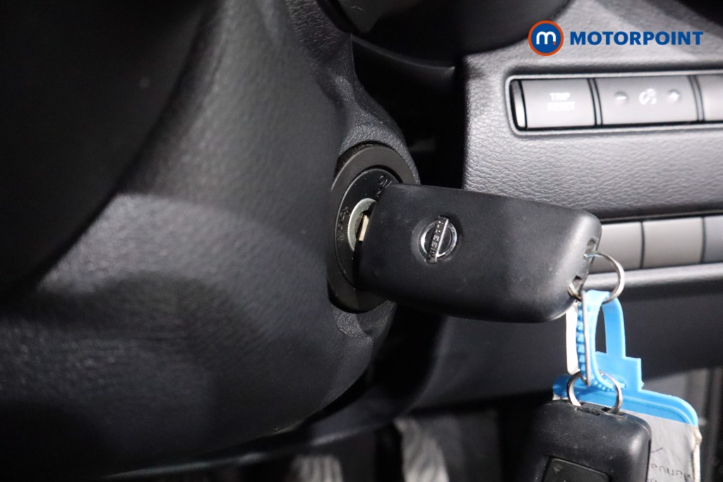 Nissan Juke Acenta Manual Petrol SUV - Stock Number (1599860) - 17th supplementary image