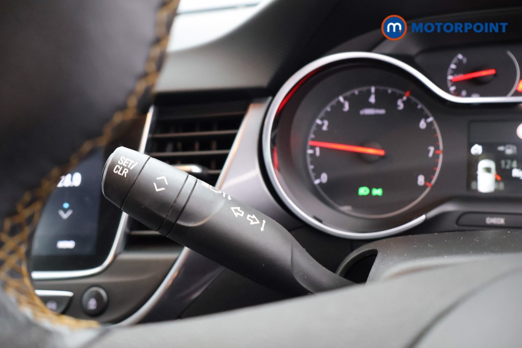 Vauxhall Crossland X Elite Nav Automatic Petrol SUV - Stock Number (1600007) - 5th supplementary image