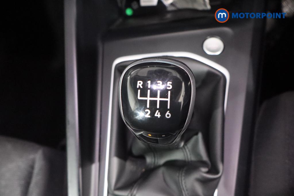 Volkswagen Golf Life Manual Petrol Hatchback - Stock Number (1600094) - 4th supplementary image