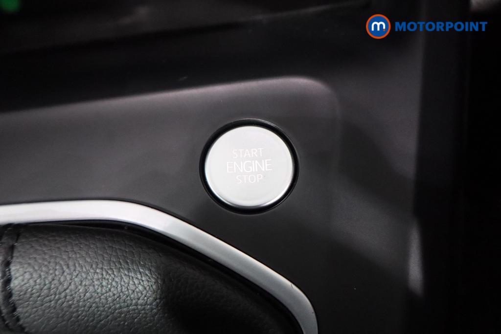 Volkswagen Golf Life Manual Petrol Hatchback - Stock Number (1600094) - 5th supplementary image